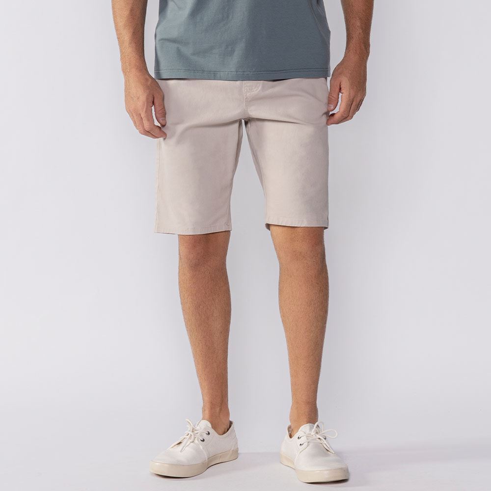 Bermuda Masculina Sarja Com Ajuste Thing Kaki