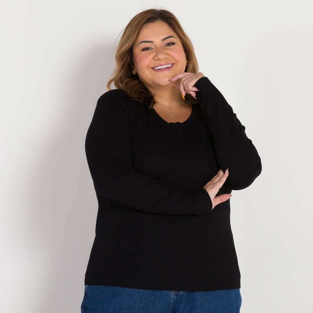Blusa Plus Size Canelada Decote Redondo Patricia Foster Mais Preto