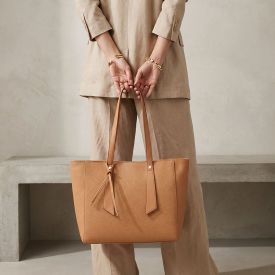 Bolsa Feminina Tote Bag Com Alça Alongada Alice Palucci Bege