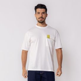 Camiseta Masculina Com Bolso Thing