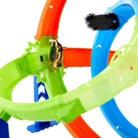 Kit Pista Hot Wheels Action Lan&ccedil;a e Bate Mattel