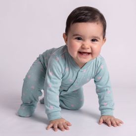 Macacão Bebê Menina Em Plush Com Pé Reversível Yoyo Baby Acqua Coracoes