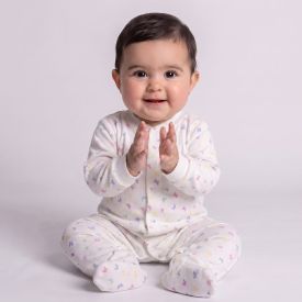 Macacão Bebê Menina Em Plush Com Pé Reversível Yoyo Baby Off White Borboletas