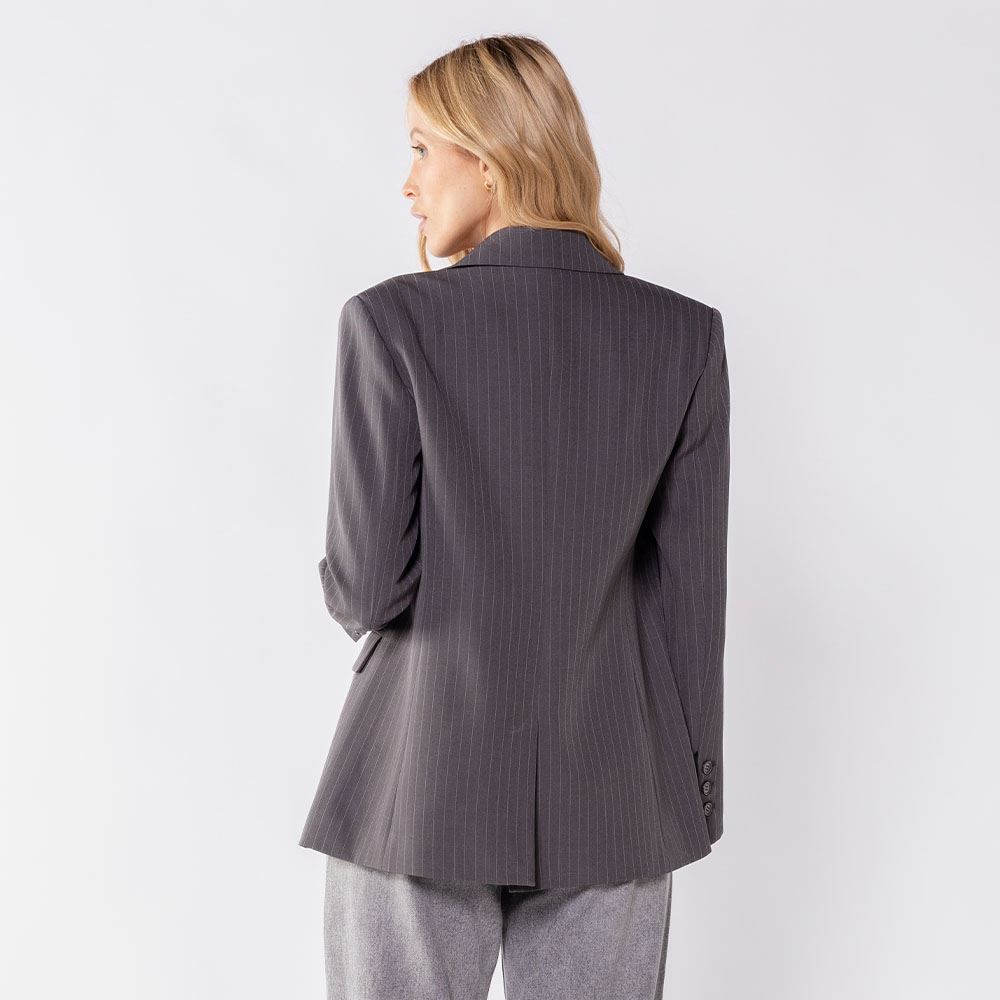 Blazer Feminino Alongado Com Ombreiras Patricia Foster