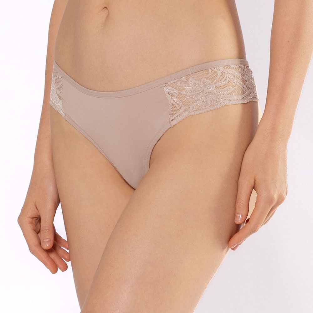 Calcinha Fio com Renda Camila Moretti