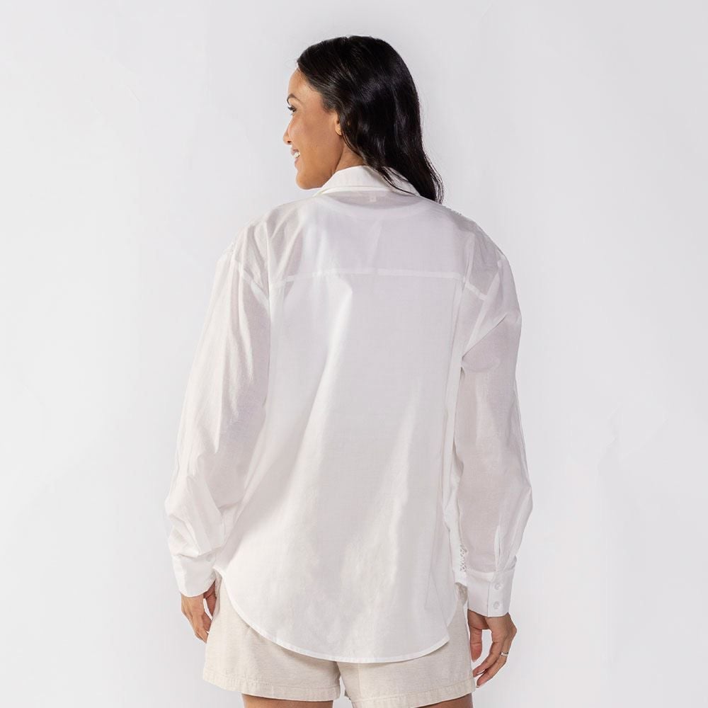 Camisa Feminina Laise Com Detalhes Florais Boby Blues