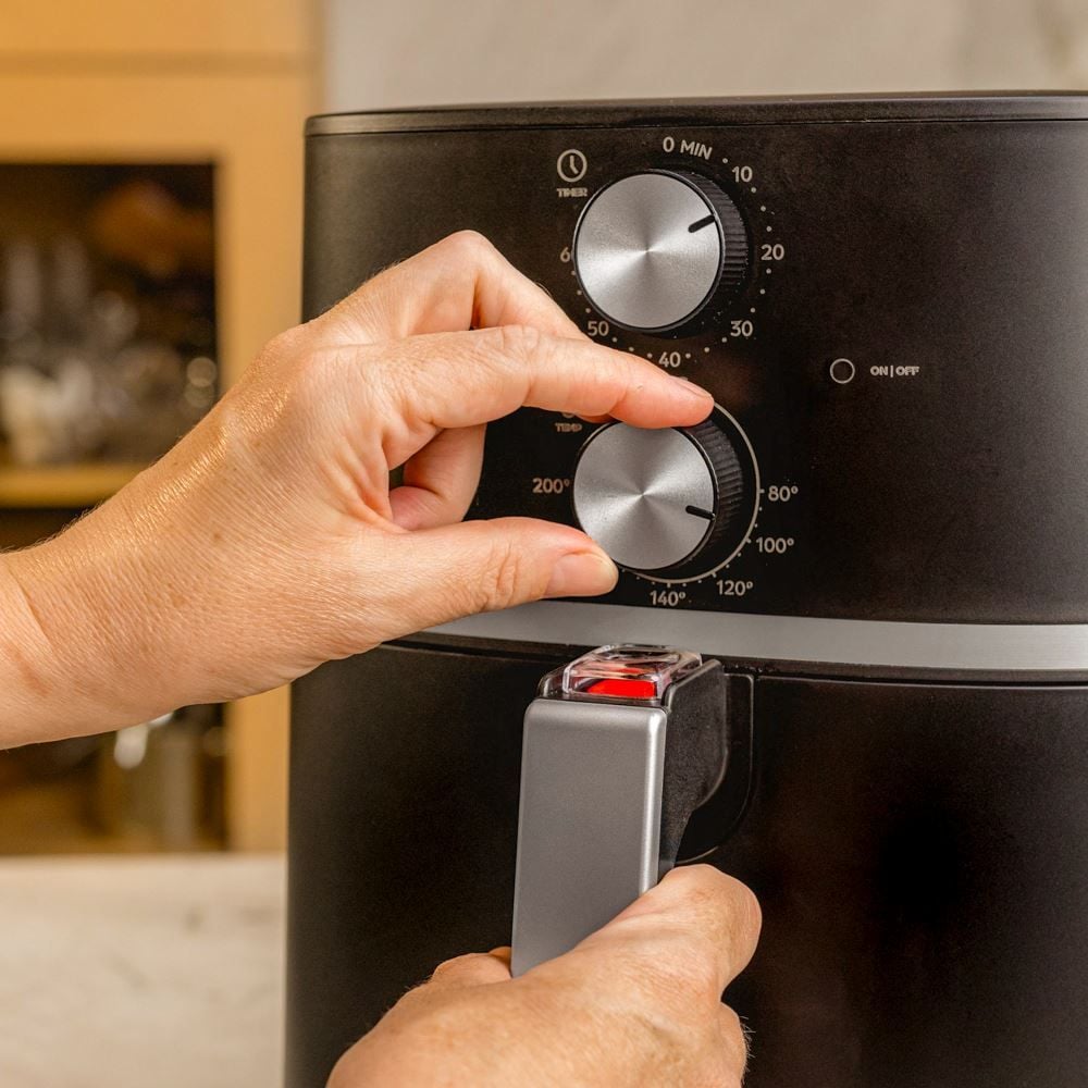 Fritadeira Air Fryer Wap 5,2 Litros Cesto Amplo 1500W WAFG2S 