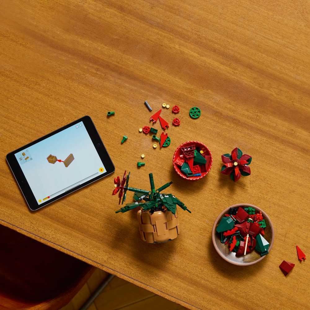 Lego Botânica Poinsettia - 608 peças