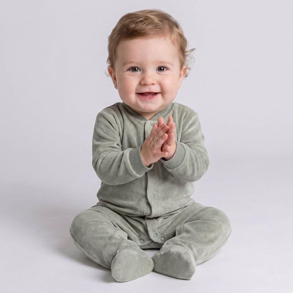 Macacão Bebê Menino Em Plush Com Pé Reversível Yoyo Baby