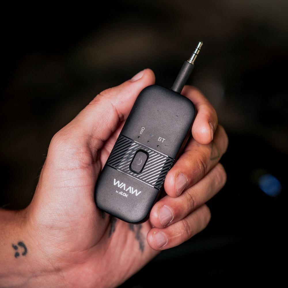 Microfone Wireless Bivolt Waaw Vocal 100 Pro Recarregável