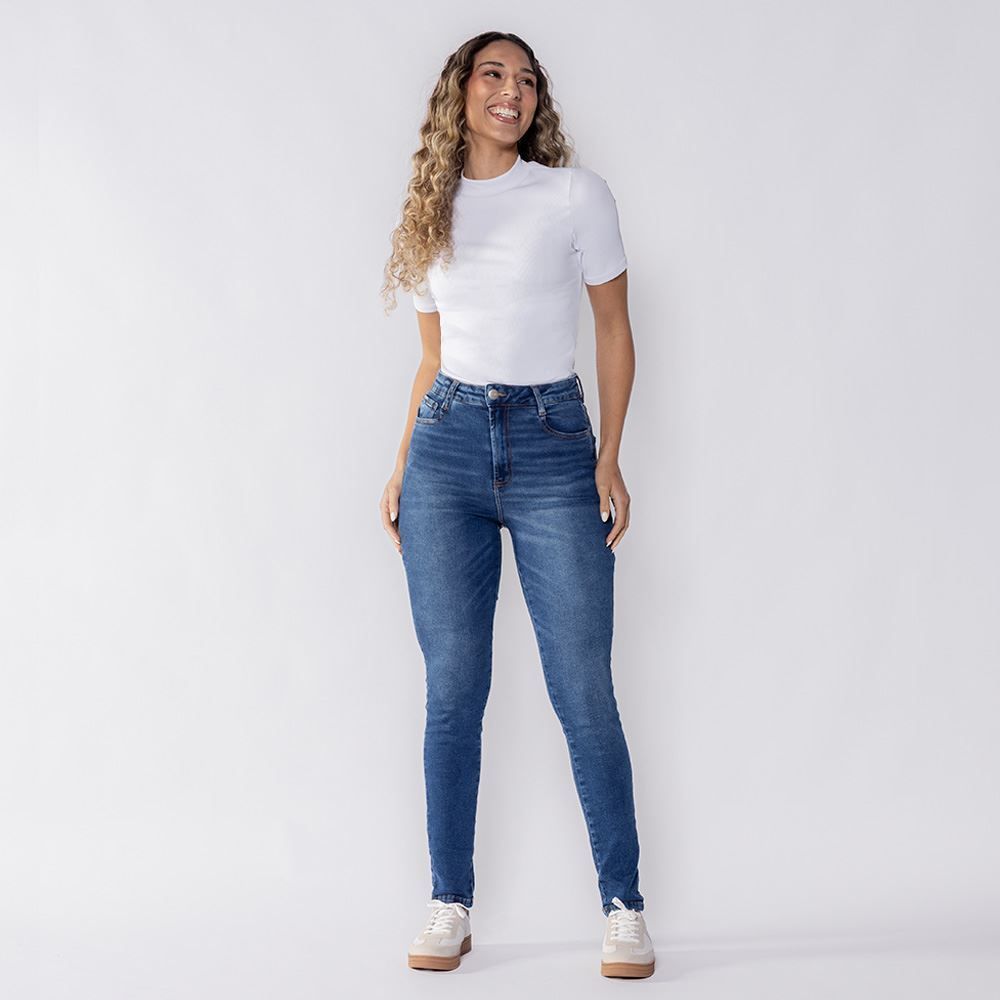 Calça Jeans Skinny Feminina Básica Boby Blues