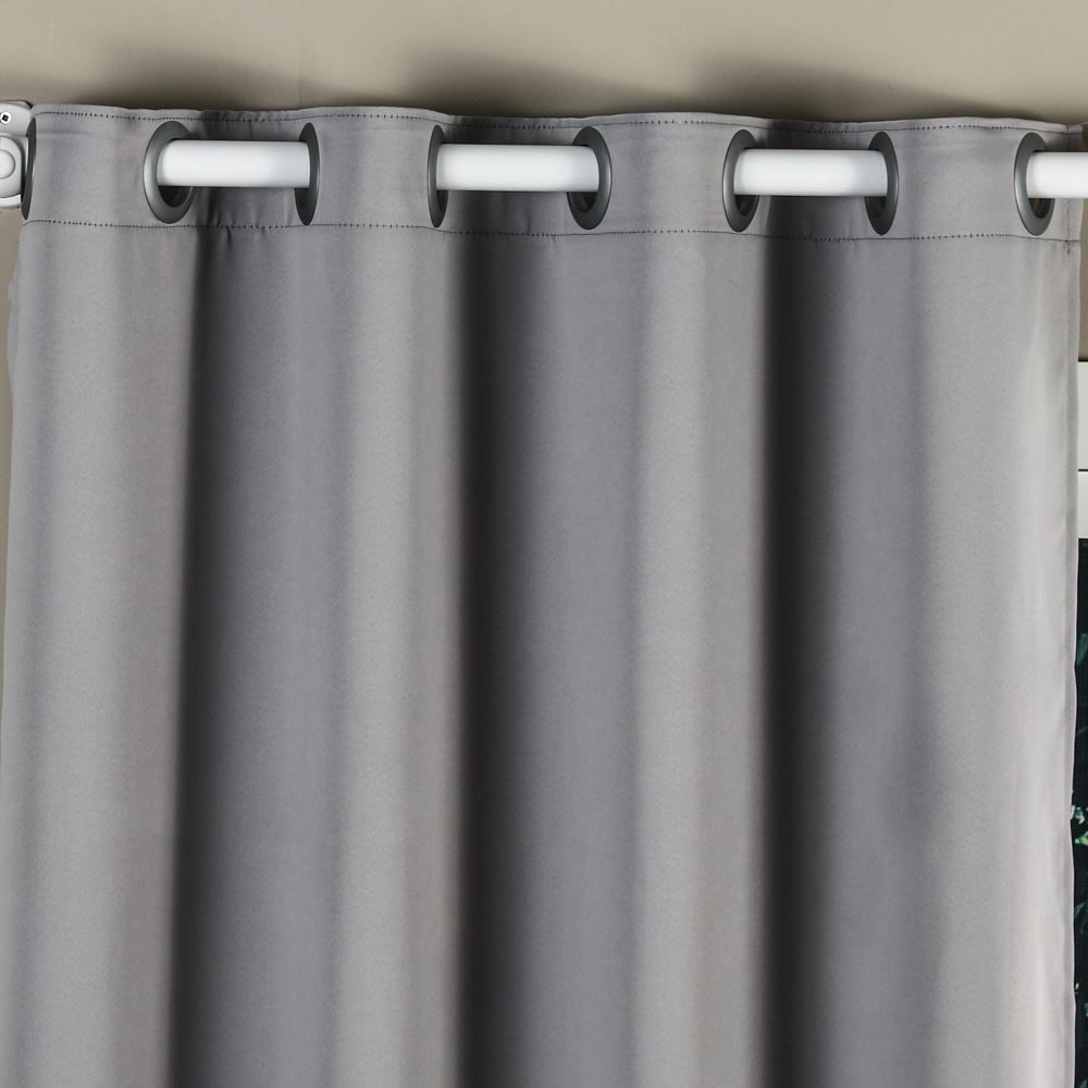 Cortina Para Quarto E Sala 2,60X2,30 M Corta Luz Tecido Brilho Liso - Titanio