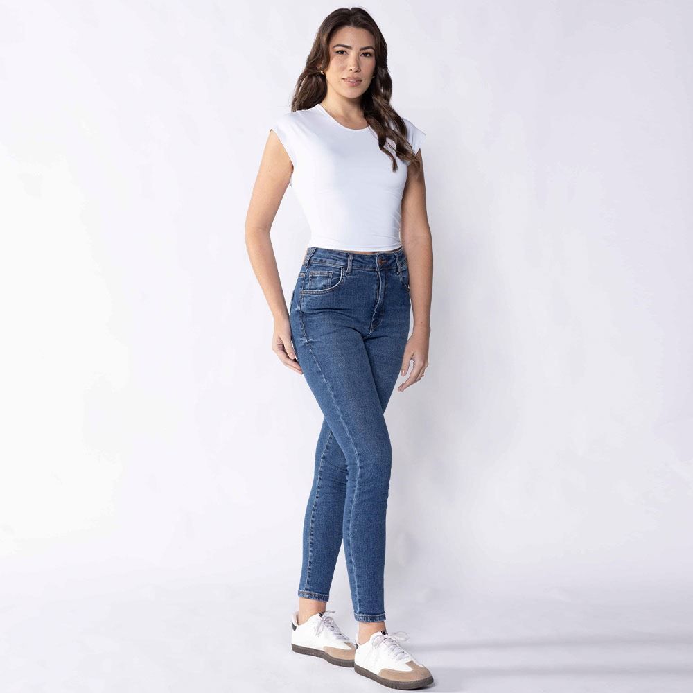 Cropped Feminino Em Poliamida Com Manga Japonesa Boby Blues