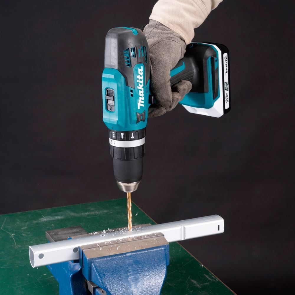 Parafusadeira E Furadeira Impacto 18V Makita - Bivolt